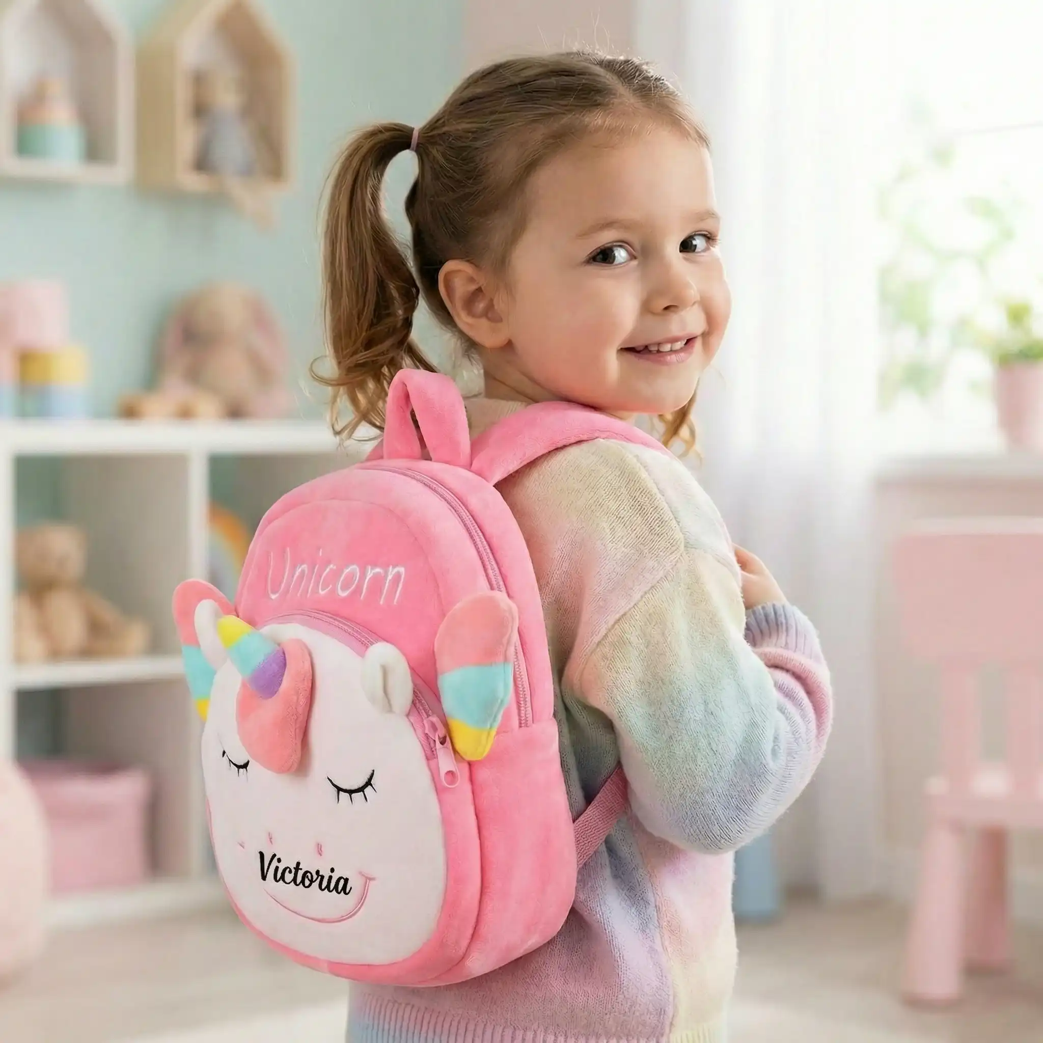 hf_20260130_151403_575ca1e6-3c4d-4f12-ba94-bde26fa47205 Rucsac Personalizat<br> Unicorn Curcubeu