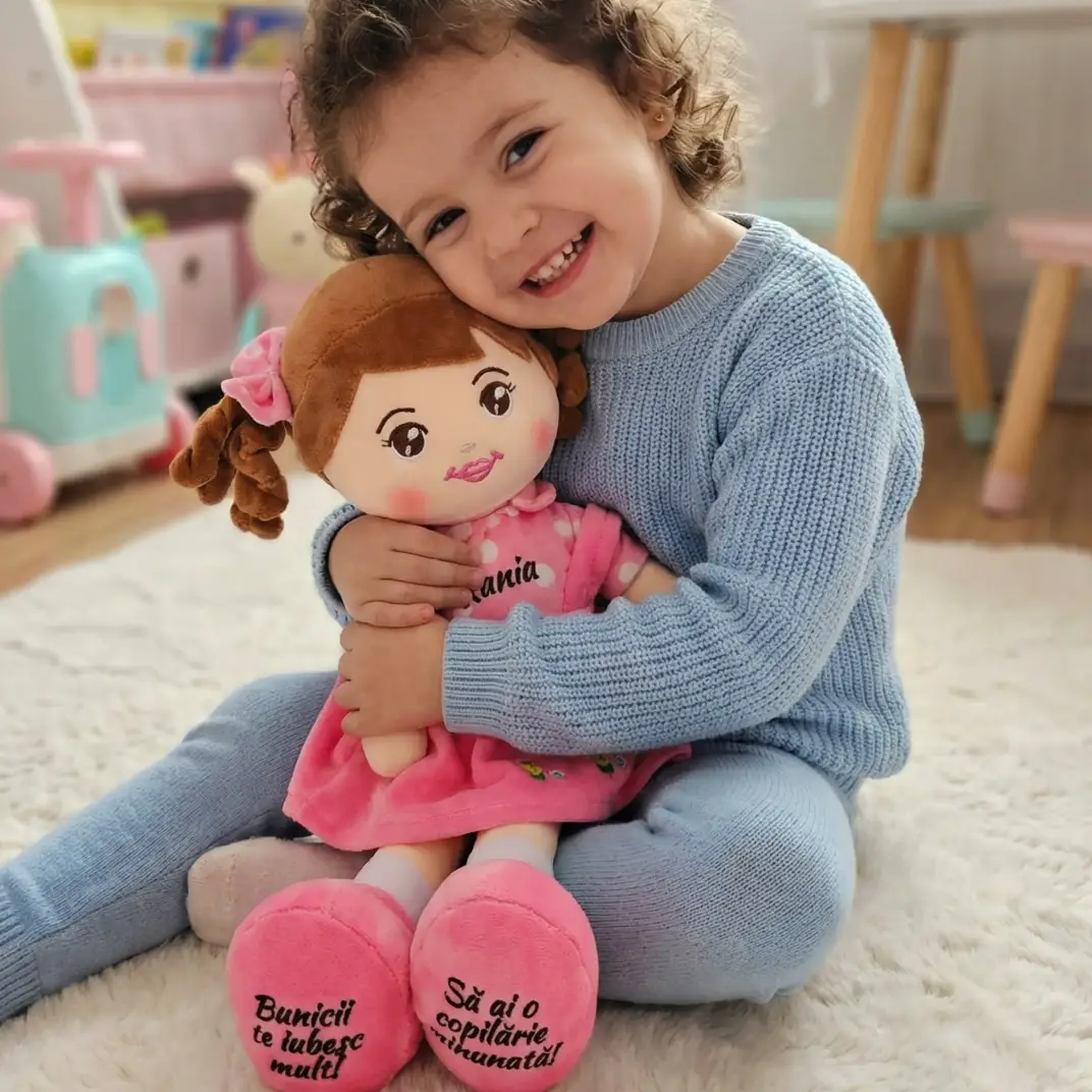 Păpusa personalizata Bulinuta Roz Păpusa personalizata Bulinuta Roz