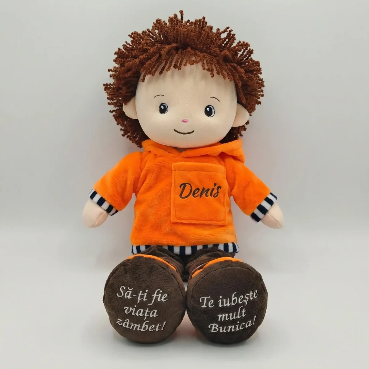 Papusa Personalizata Baietel Portocaliu2 Papusa Personalizata Baietel Portocaliu